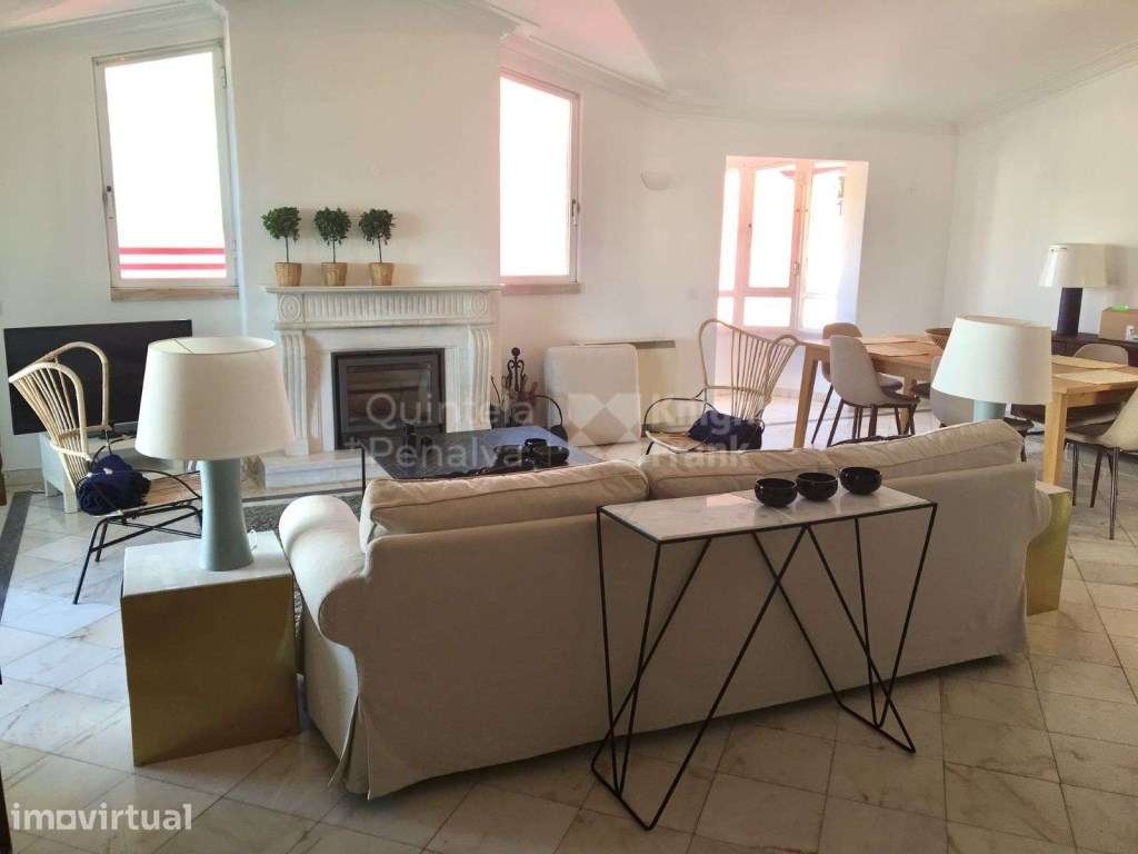 Apartamento T3 com garagem e vista mar para arrendar no Monte Estoril - Grande imagem: 2/21