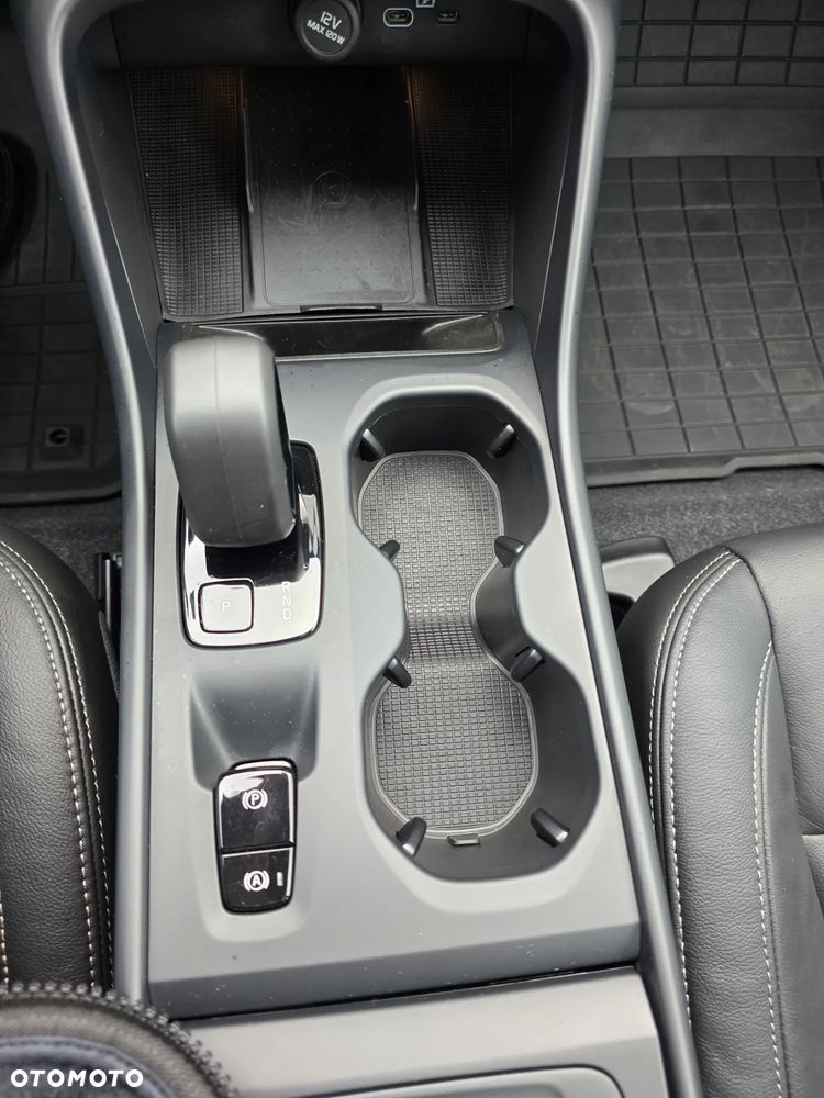 Volvo XC 40 B5 AWD Ultimate Bright - 25
