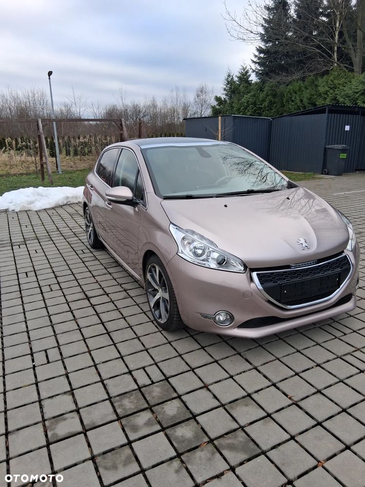 Peugeot 208 e-HDi 92 Stop&Start Style - 4
