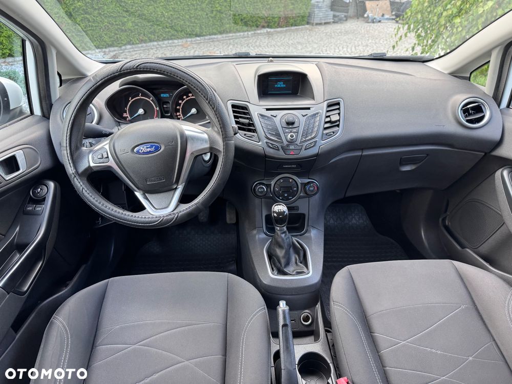 Ford Fiesta - 22