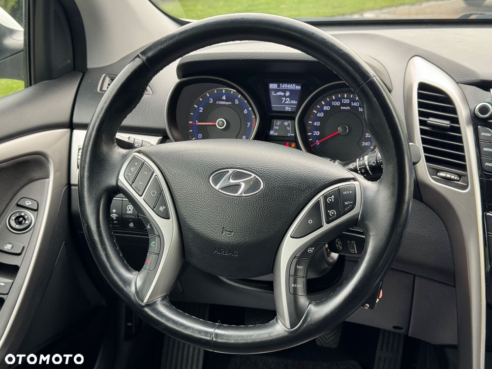 Hyundai i30 blue Kombi 1.6 GDi Style - 17