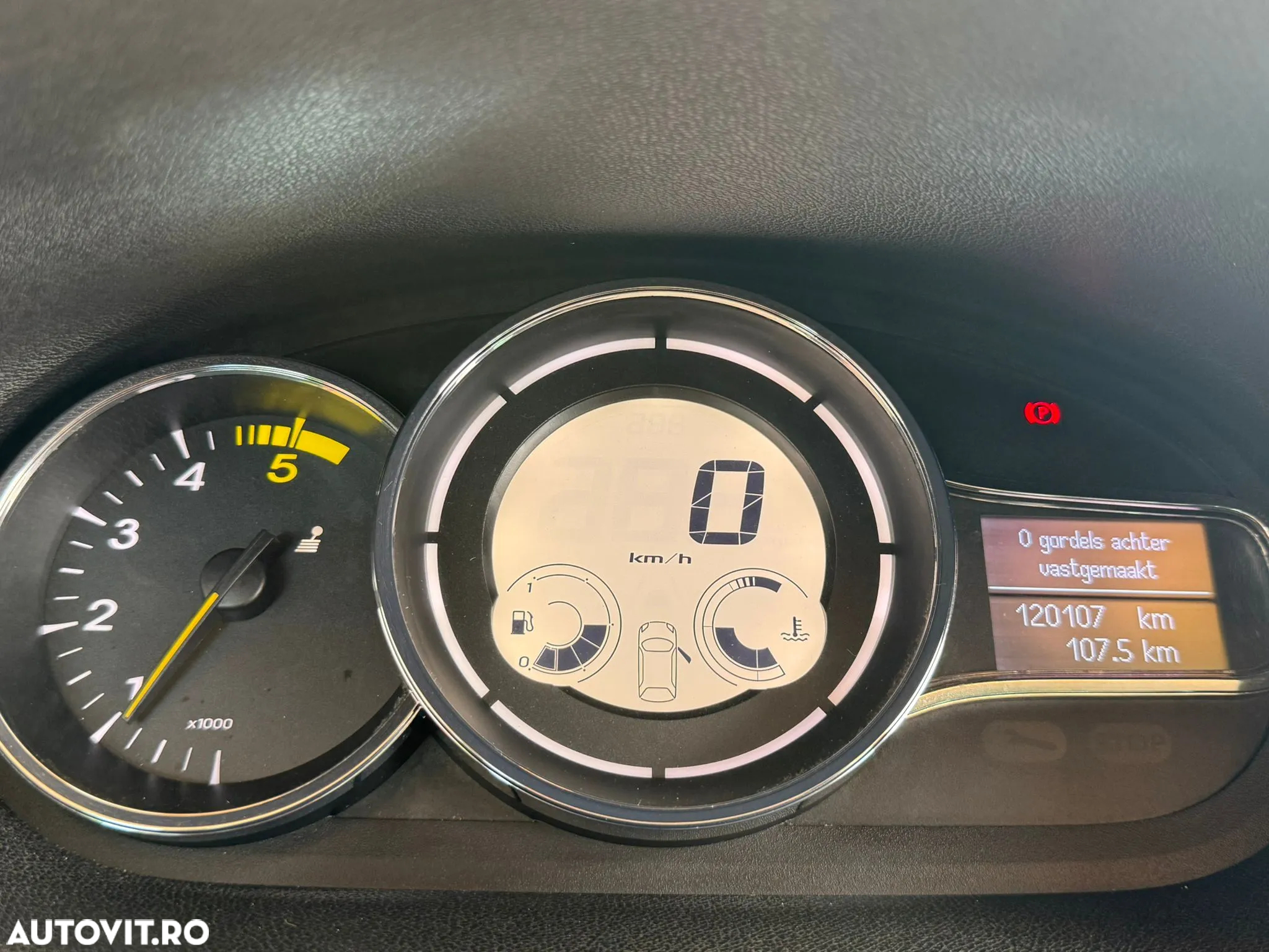 Renault Megane ENERGY dCi 110 Start & Stop Bose Edition - 9