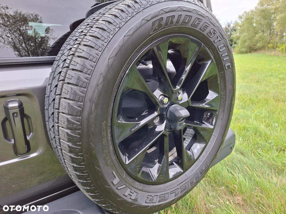 Jeep Wrangler - 26