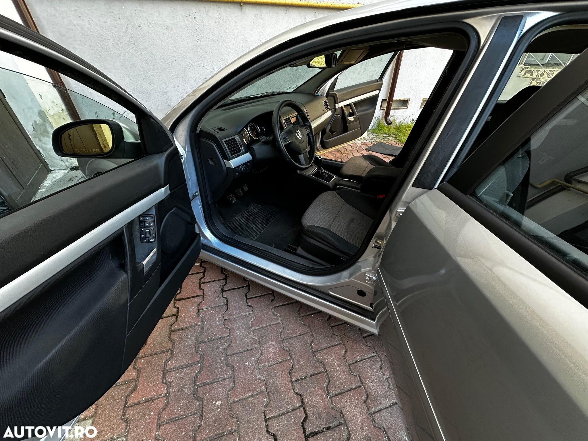 Opel Vectra 1.9 CDTI Cosmo - 6