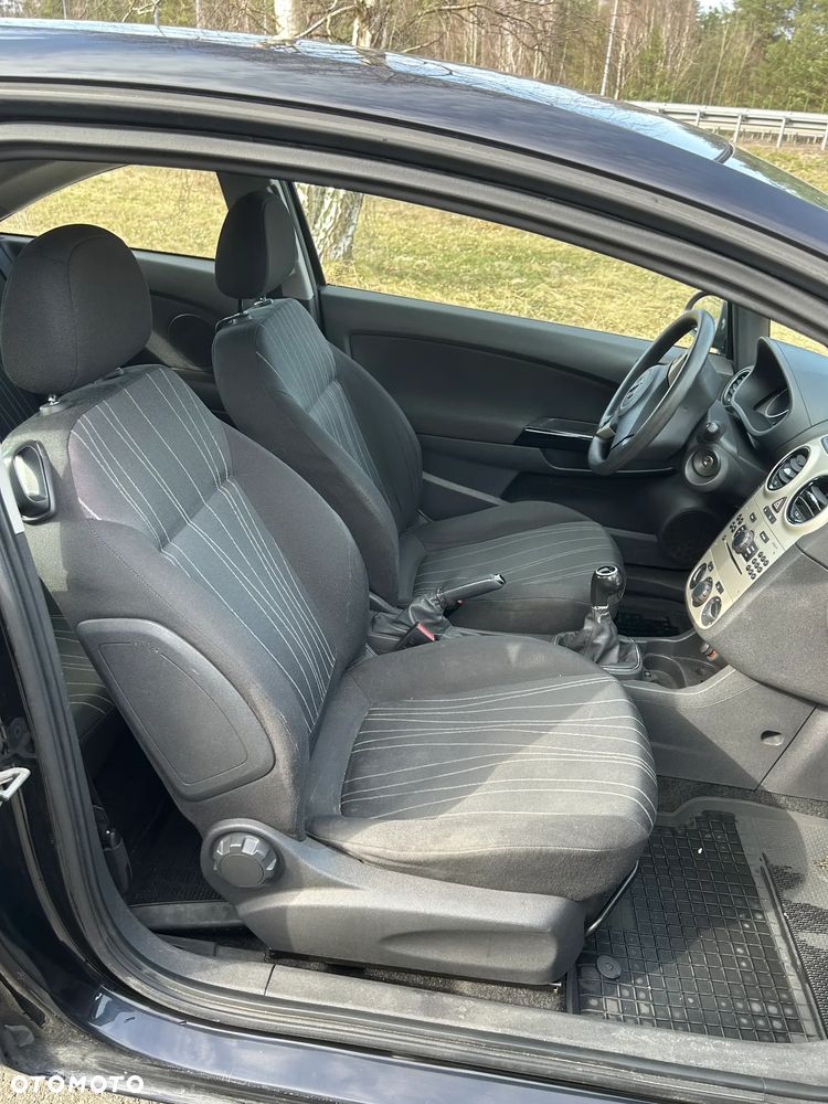 Opel Corsa 1.2 16V Easytronic Cosmo - 4