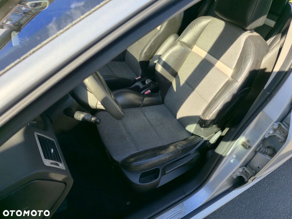 Peugeot 307 2.0 Premium - 20