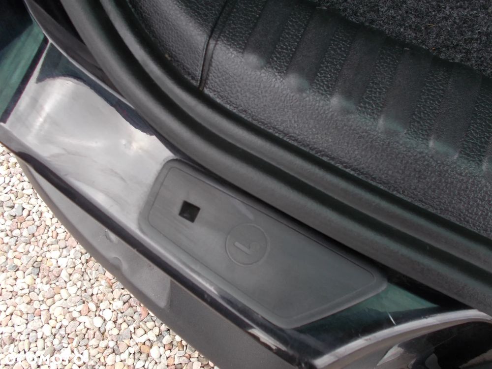 Volkswagen Tiguan 2.0 TDI 4Mot Perfectline R-Style DSG - 8