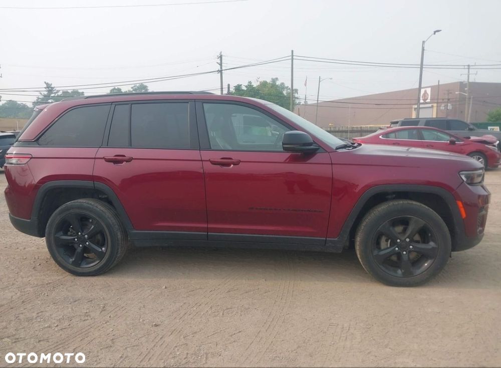 Jeep Grand Cherokee - 9