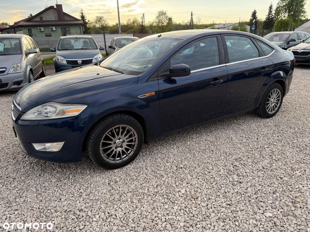 Ford Mondeo - 12