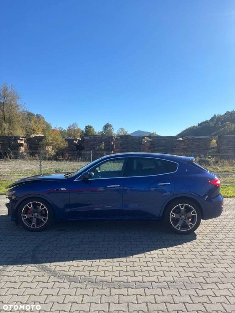 Maserati Levante 2017 photo 5