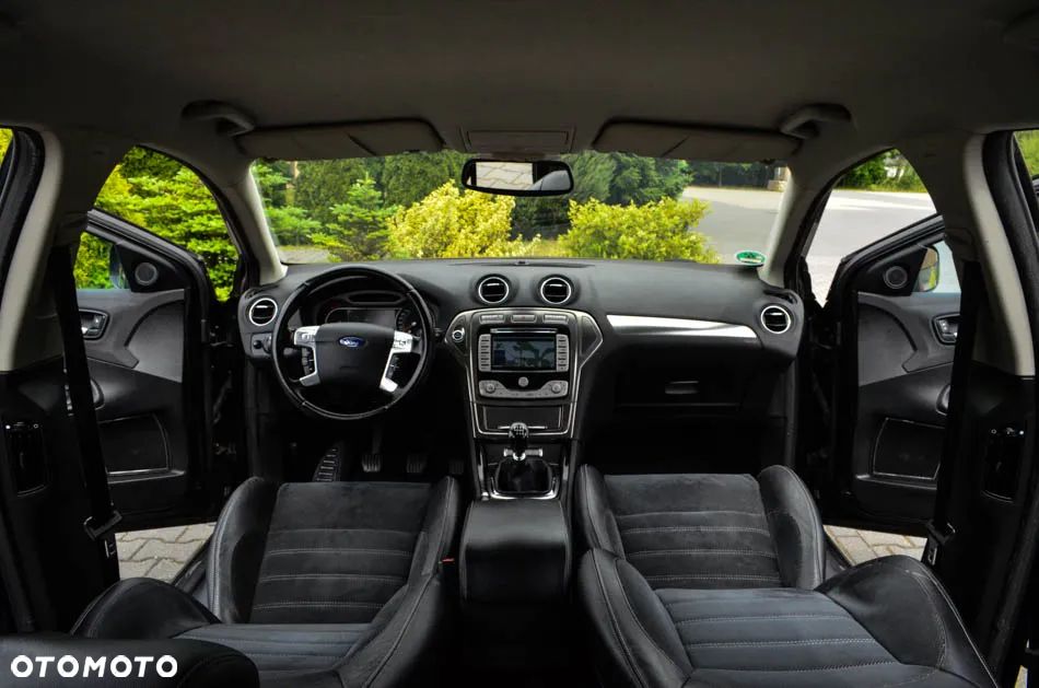 Ford Mondeo 2.0 TDCi Titanium X - 31