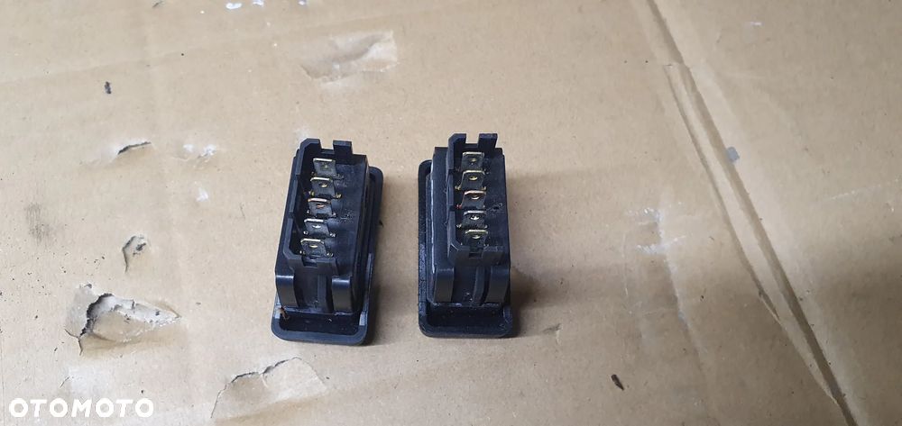 Przycisk przełącznik szyby Dacia Logan I - 4