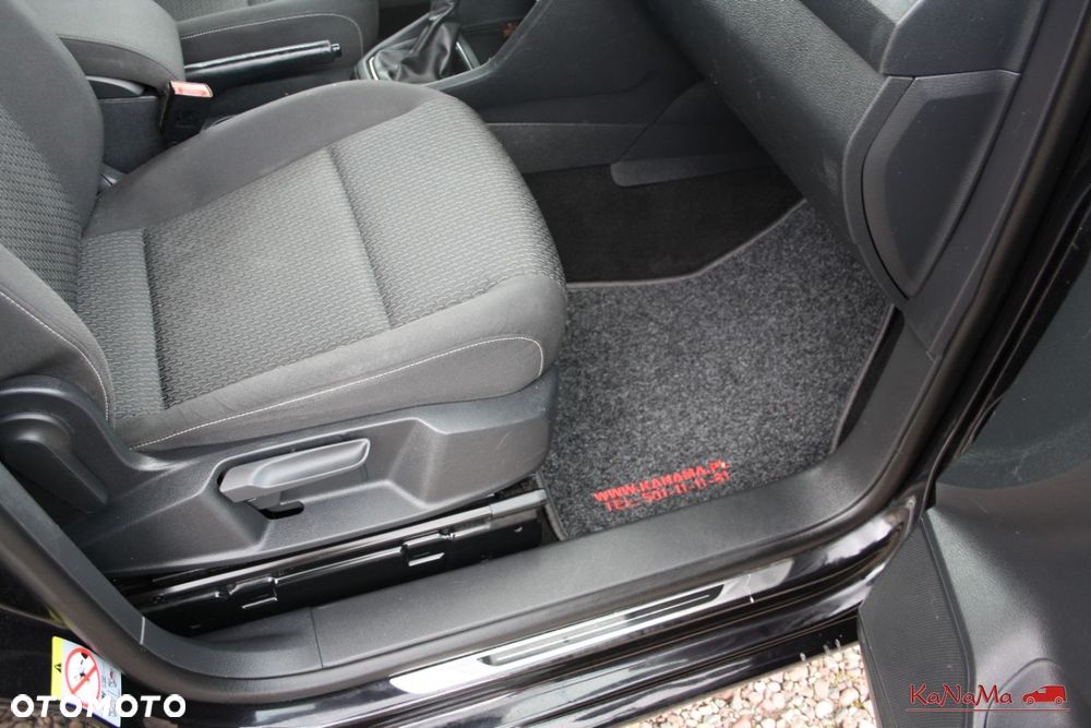 Volkswagen Caddy - 27