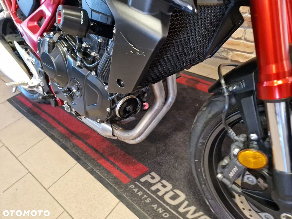 Honda Hornet - 20