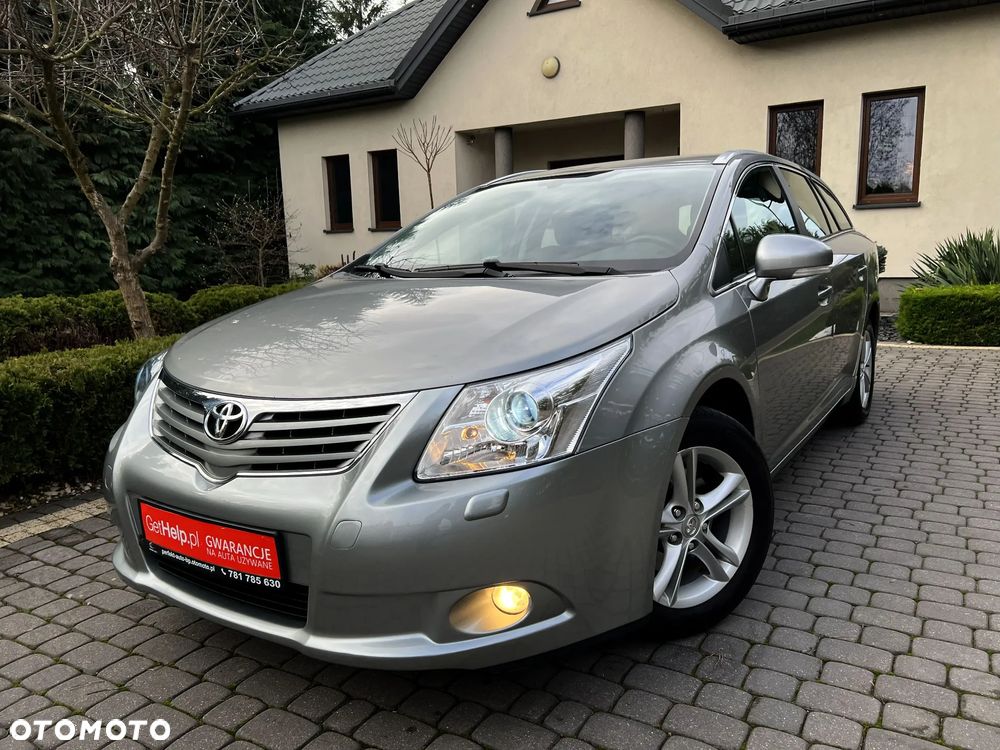 Toyota Avensis Combi 1.8 Multidrive S Executive - 18
