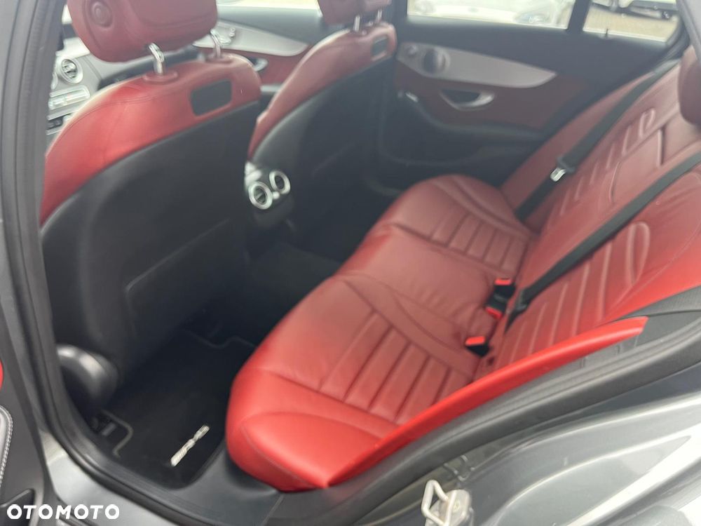 Mercedes-Benz Klasa C 200 4MATIC 9G-TRONIC - 22