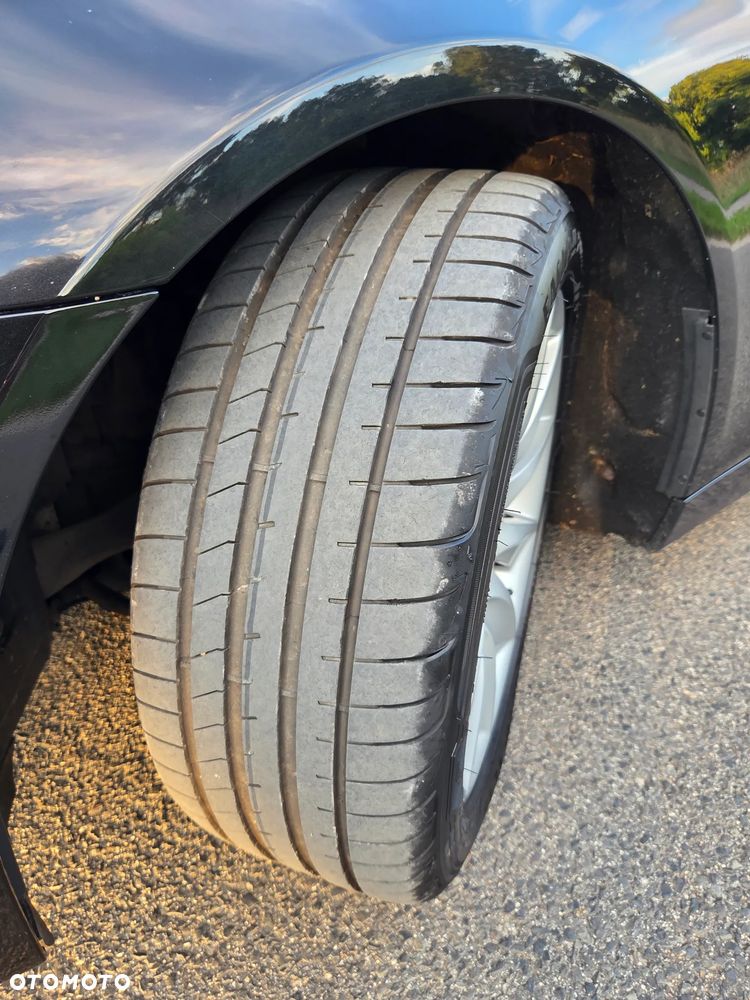 BMW Seria 5 520d Luxury Line - 9