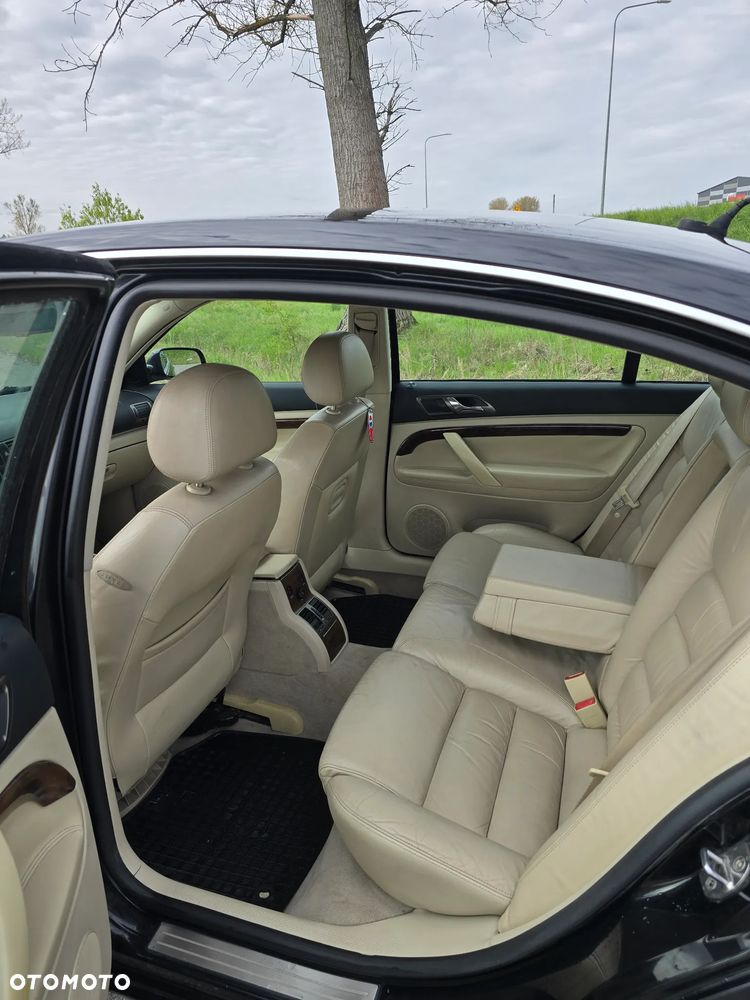 Skoda Superb 2.8 V6 Automatik Elegance - 11