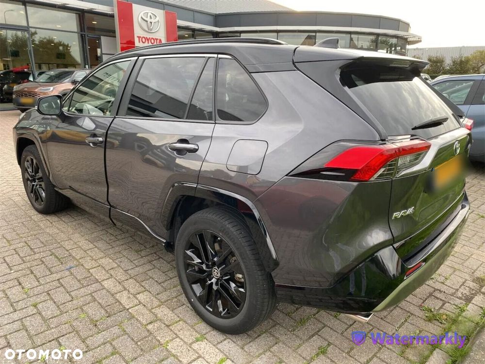 Toyota RAV4 - 4