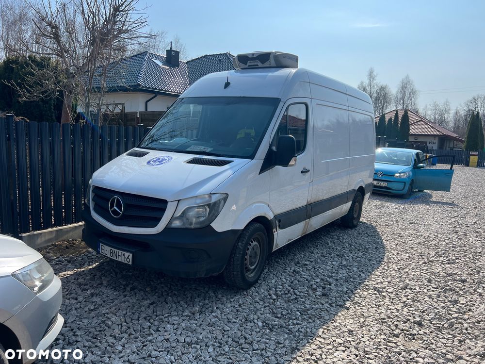Mercedes-Benz Sprinter - 2