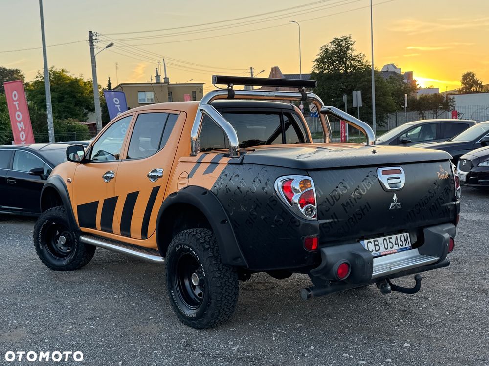 Mitsubishi L200 2.5 DID Summer Edition Sport - 4