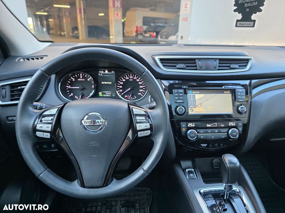 Nissan Qashqai 1.6 DCI Xtronic TEKNA+ - 6