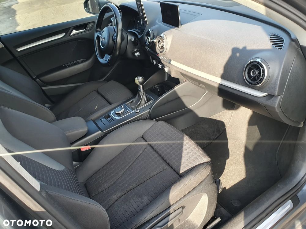 Audi A3 Sportback - 8