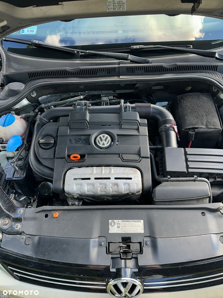 Volkswagen Jetta 1.4 TSI Highline - 23