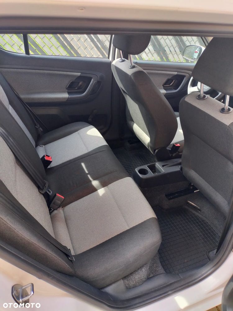 Skoda Fabia 1.4 16V Active - 15