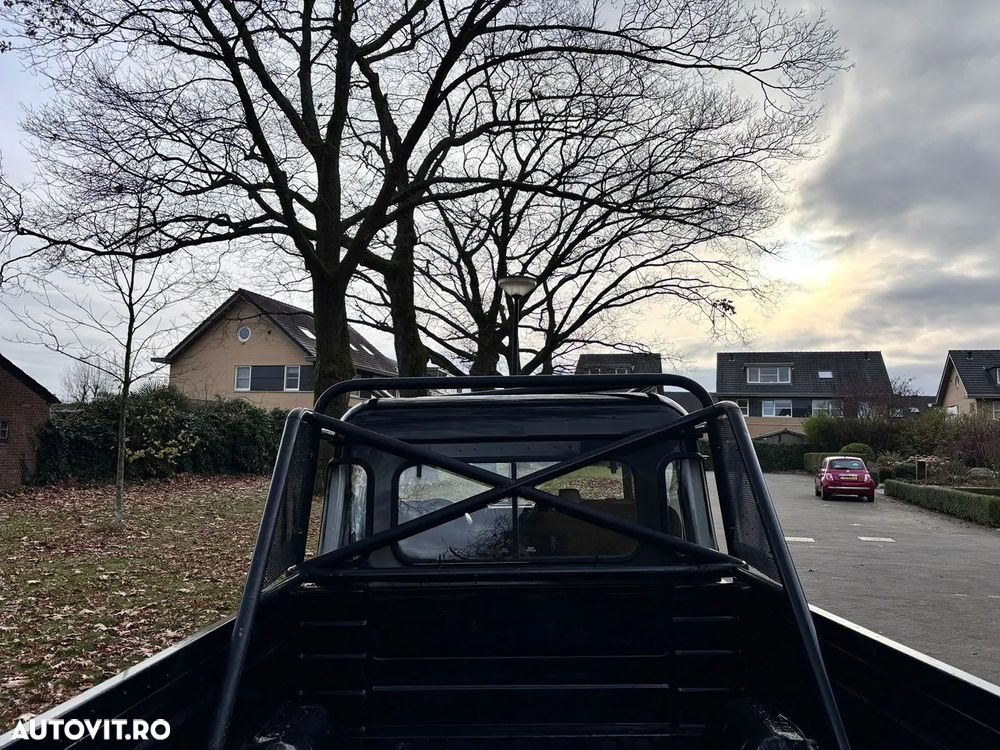 Land Rover Defender - 10