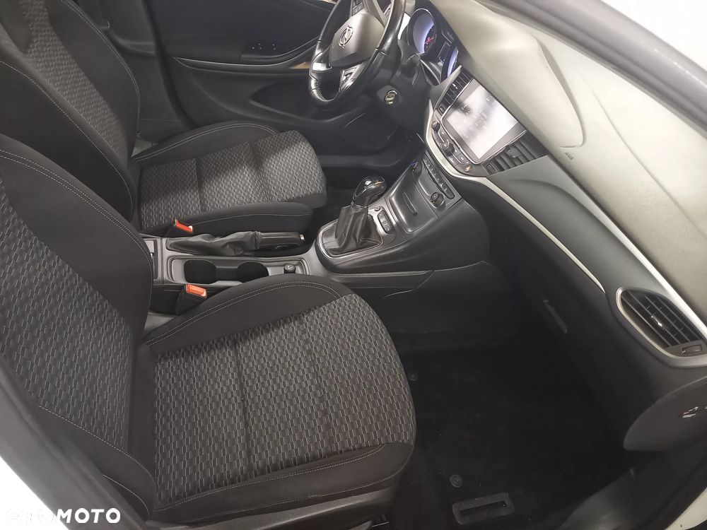 Opel Astra - 14