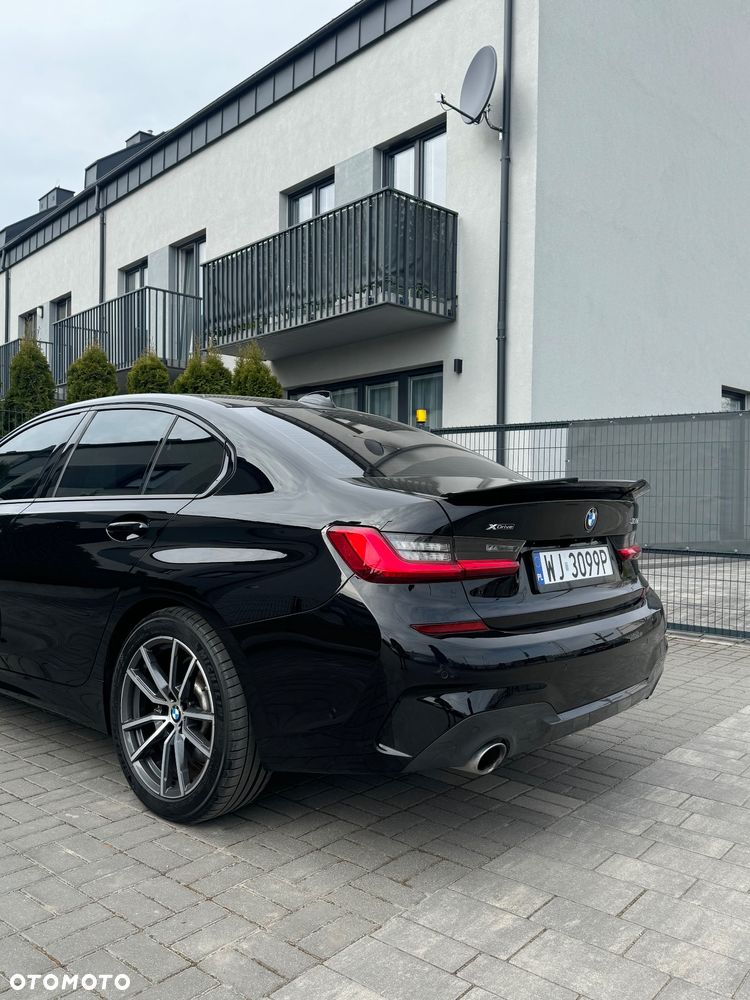 BMW Seria 3 330i xDrive Sport - 21