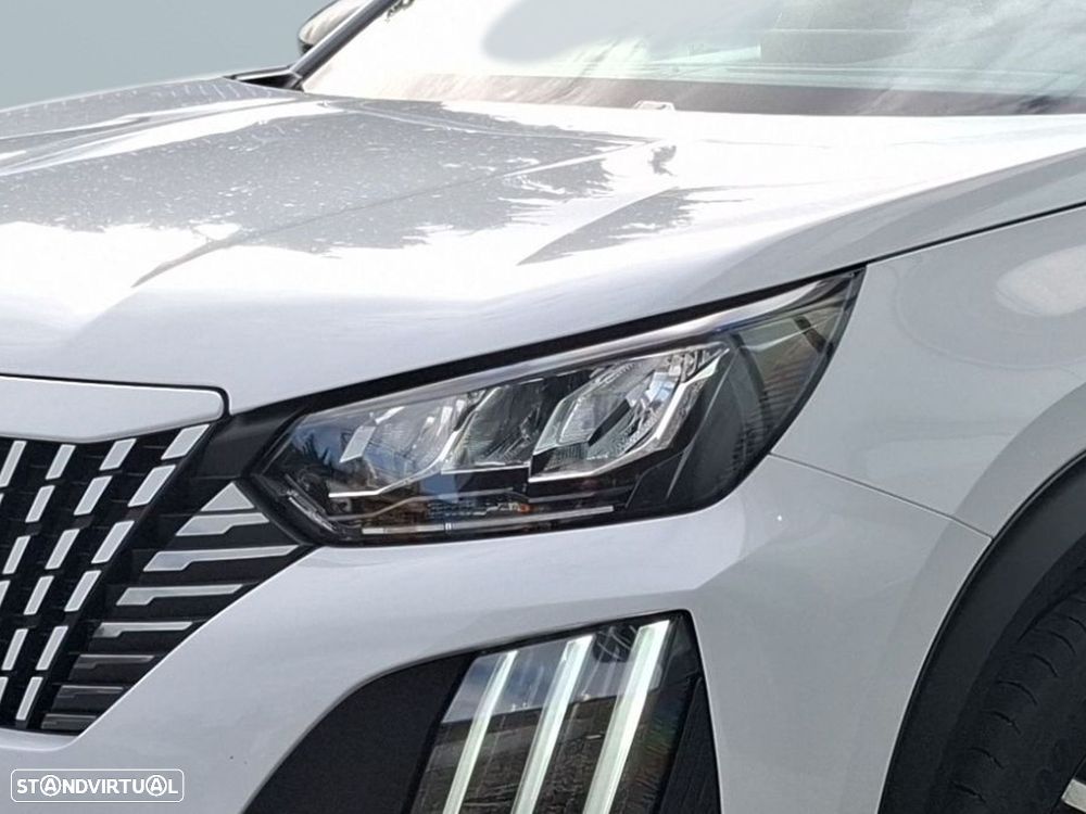 Peugeot 2008 1.2 PureTech Allure — fotografia 3