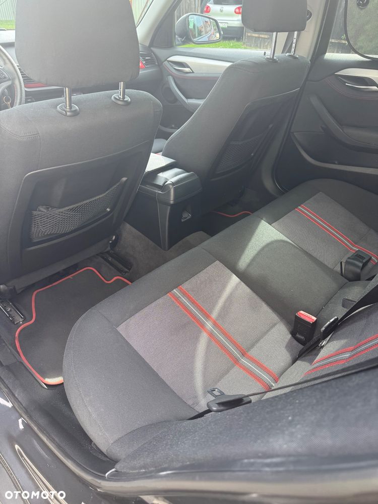 BMW X1 xDrive20d - 8