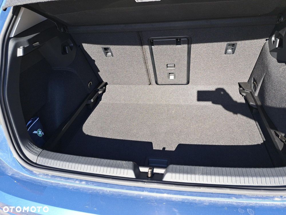 Volkswagen Golf - 17