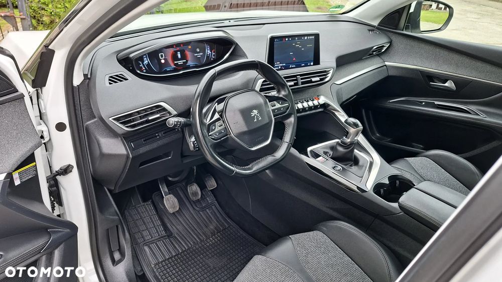Peugeot 3008 BlueHDi 130 Stop & Start Allure - 23