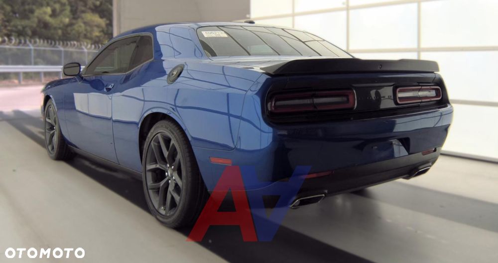 Dodge Challenger - 6