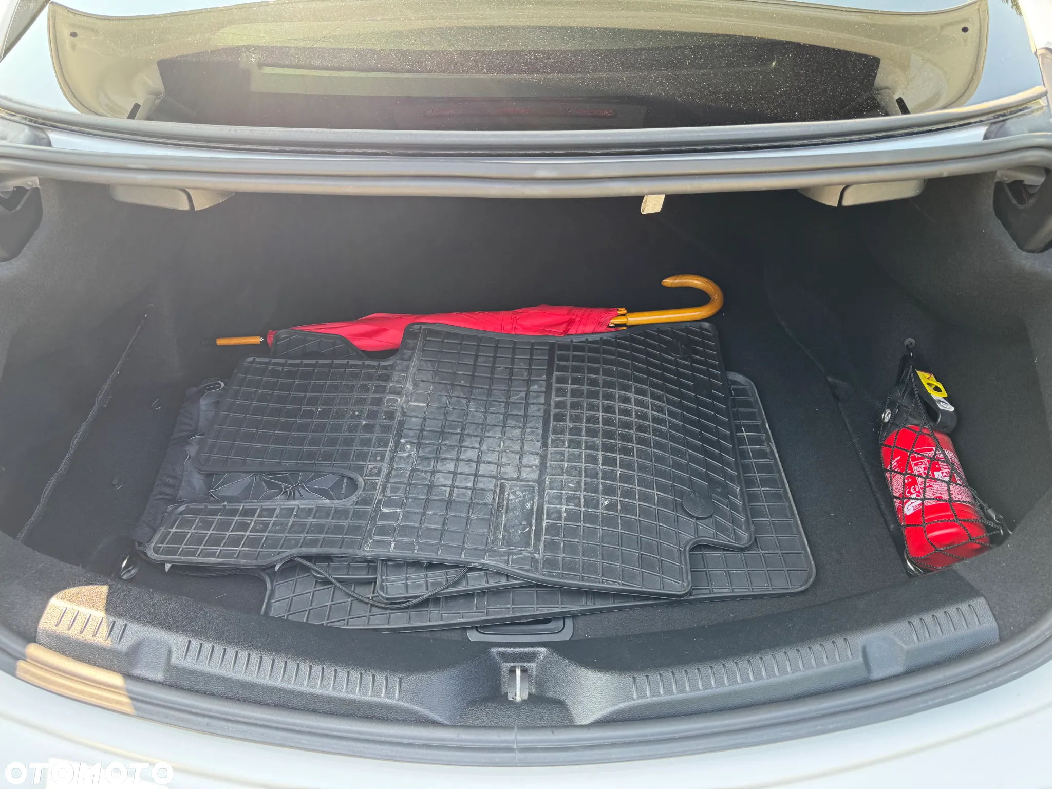 Mercedes-Benz Klasa E 220 d Coupe 9G-TRONIC - 11