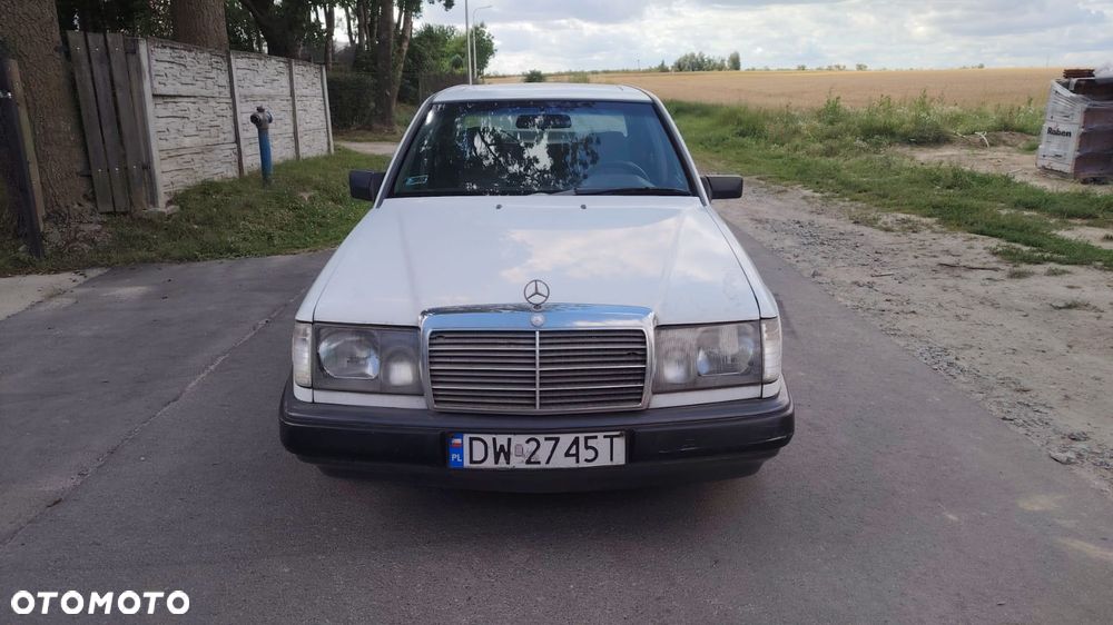 Mercedes-Benz W124 (1984-1993) - 2