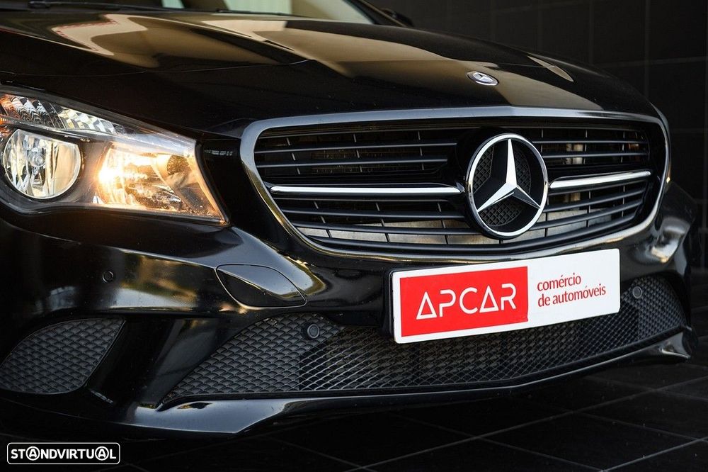 Mercedes-Benz CLA 180 d Shooting Brake Urban - 9