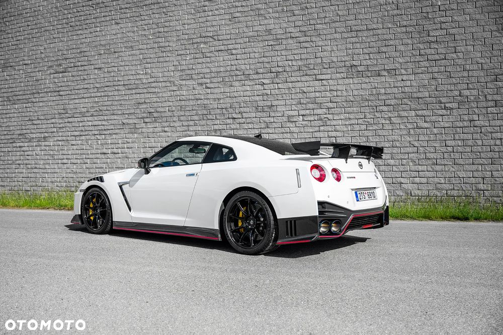 Nissan GT-R Nismo 2020 - 8