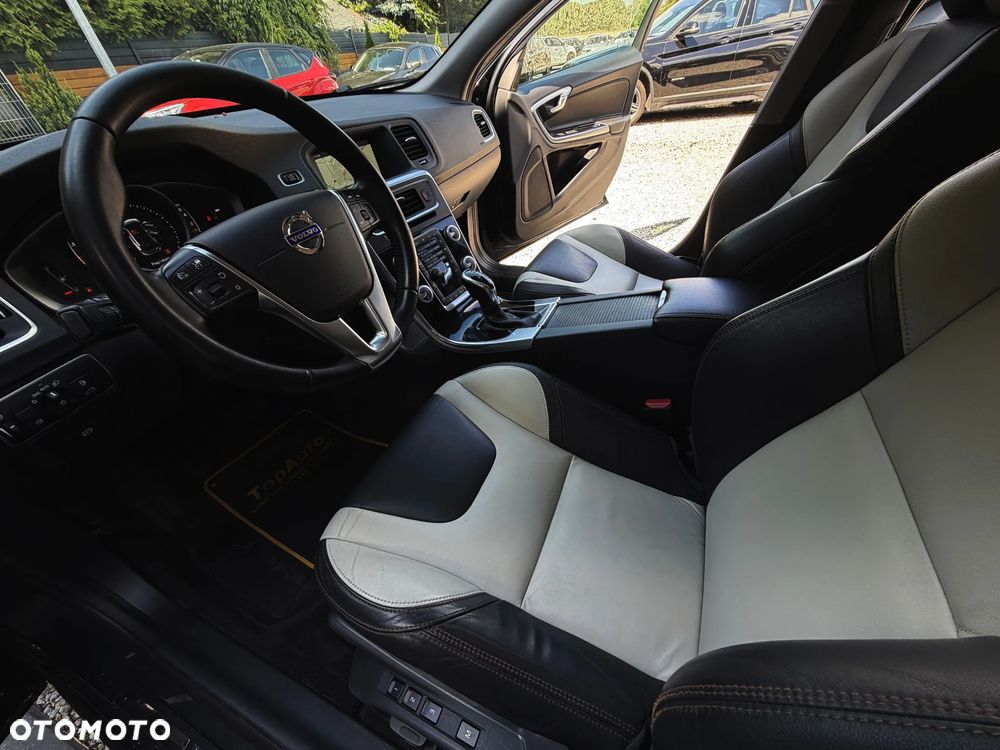 Volvo V60 Cross Country T5 Geartronic Summum - 21