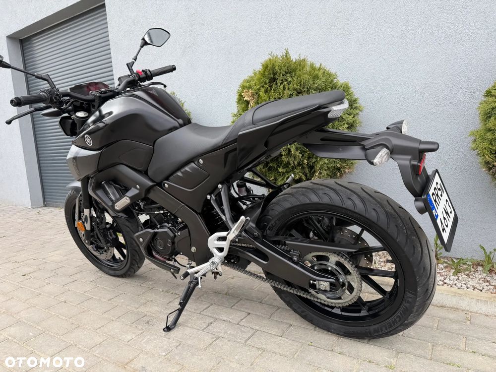 Yamaha MT - 32