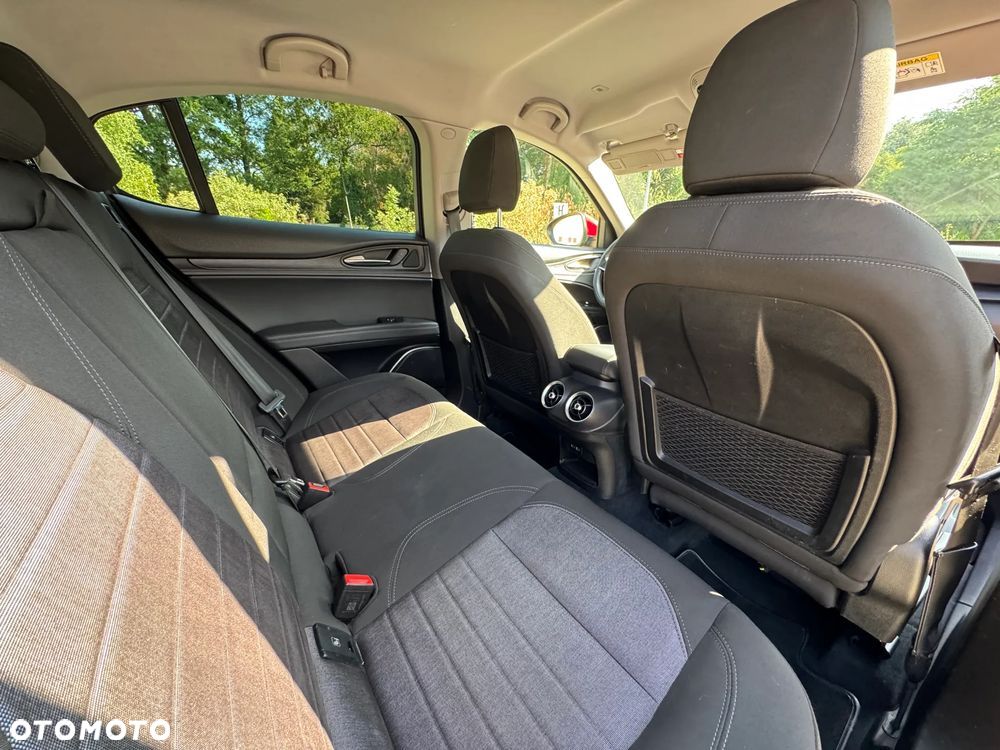 Alfa Romeo Stelvio 2.0 Turbo Q4 - 9