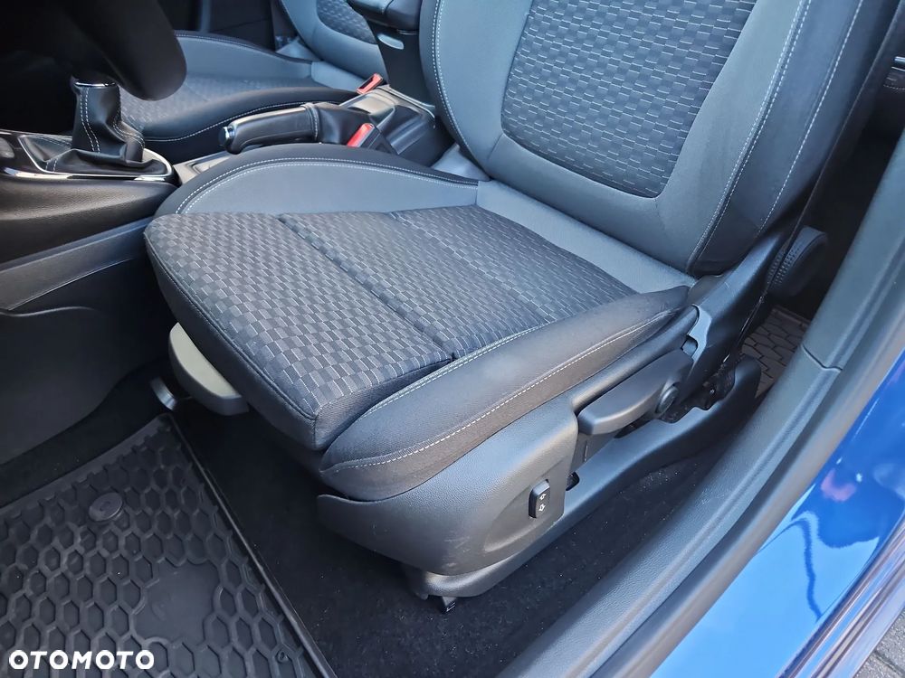 Opel Astra 1.2 T GS Line S&S - 12