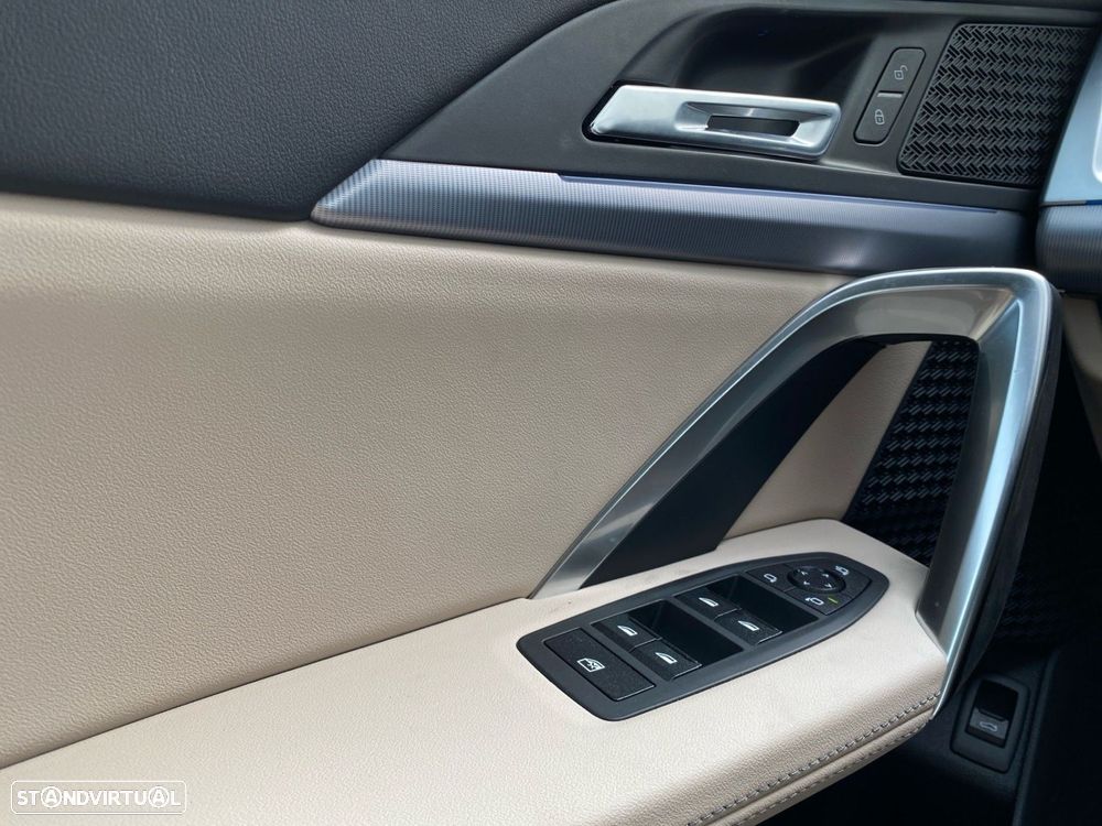 BMW iX1 xDrive30 Pack Desportivo M - 17