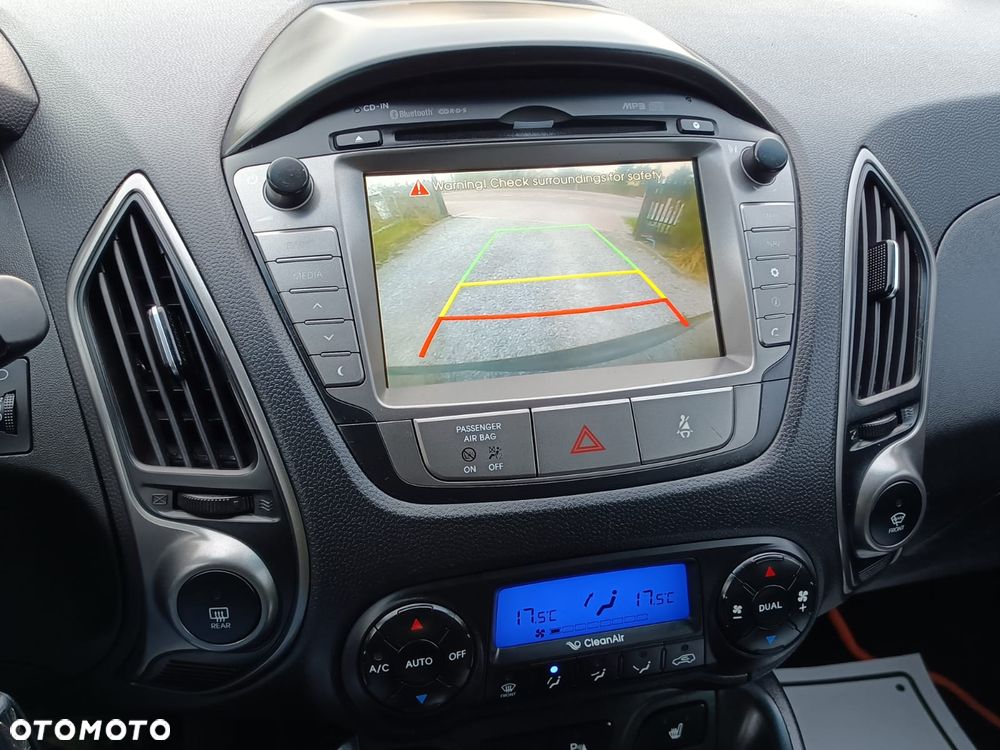 Hyundai ix35 1.7 CRDi 2WD blue Finale Gold - 28