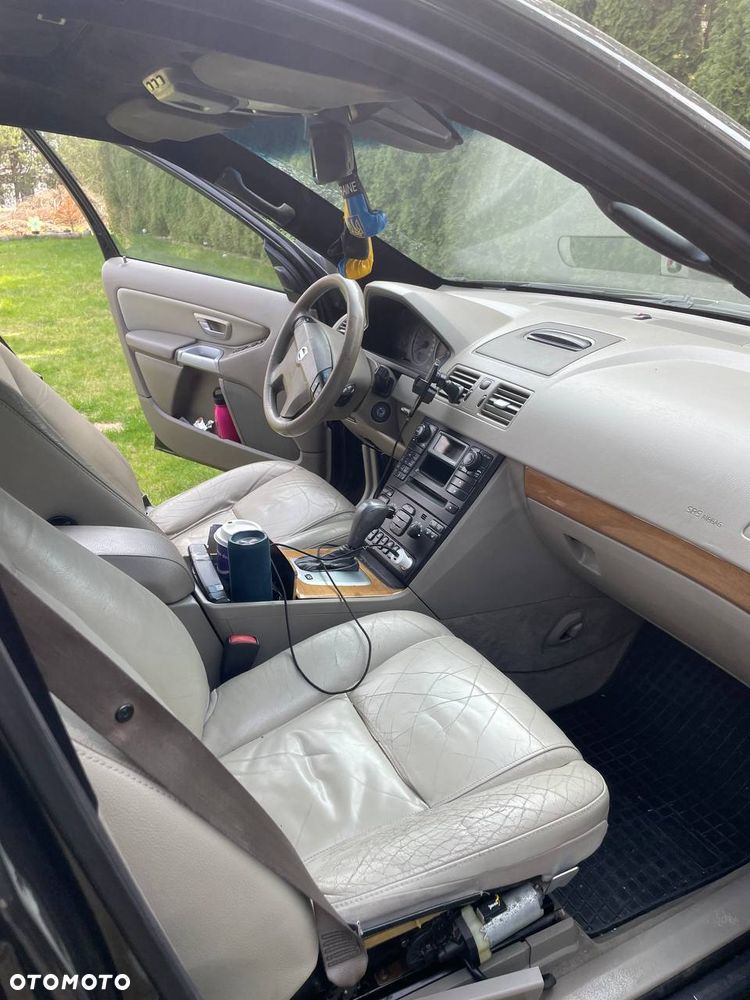 Volvo XC 90 2.4 D5 - 6