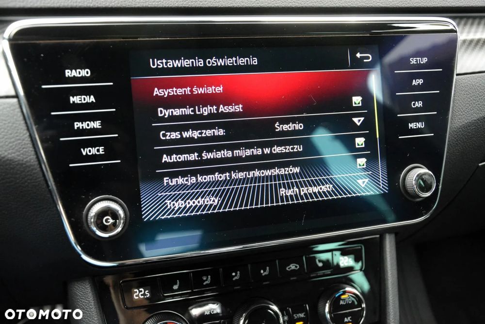 Skoda Superb 2.0 TDI SCR Sportline DSG - 32