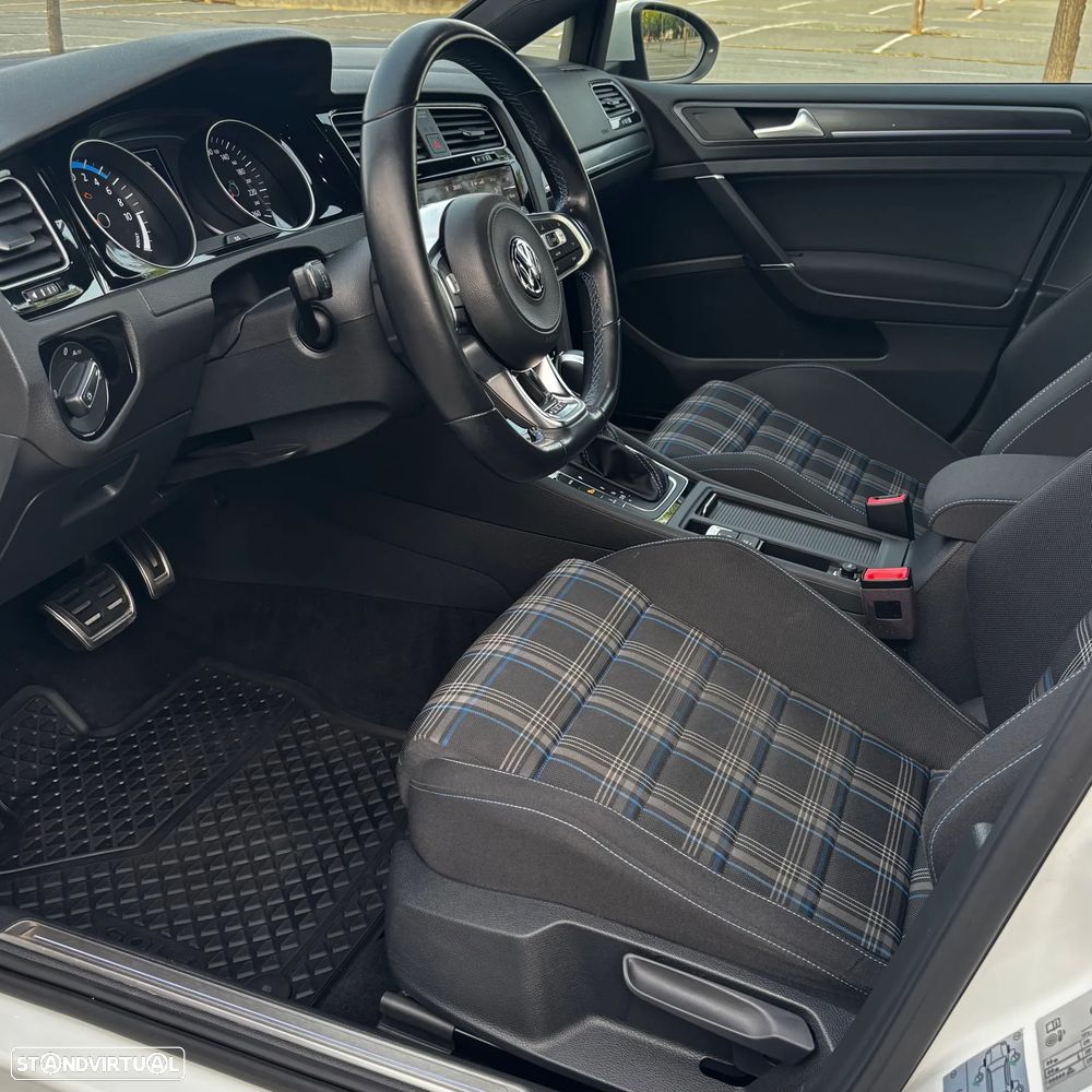VW Golf 1.4 GTE Plug-In-Hybrid DSG - 20